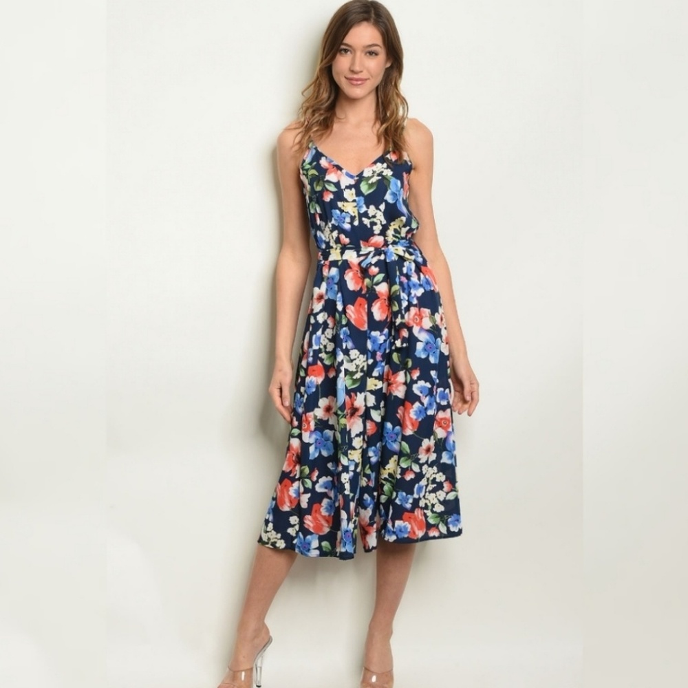 Flor Jumpsuit Cropped Wide Leg - Picture 2 of 3